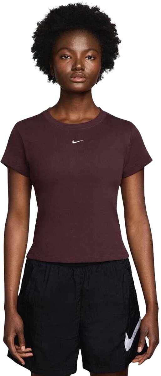 Nike sportswear tight in de kleur . Rood