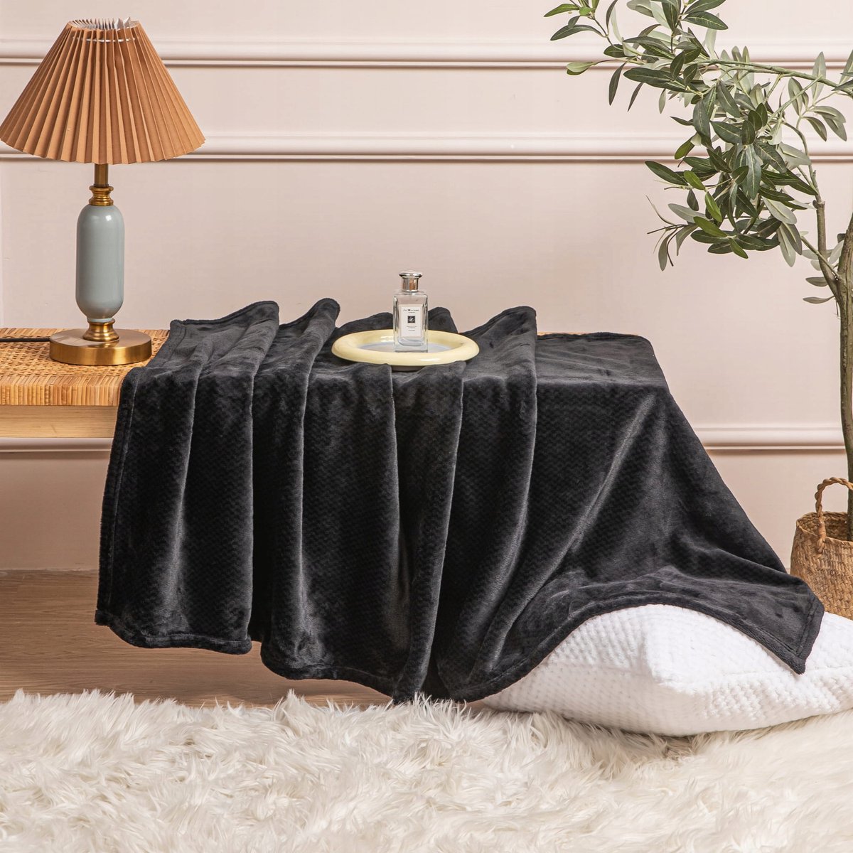 Zwarte Microvezel Deken WILLY 200x220 cm - Zacht & Warm