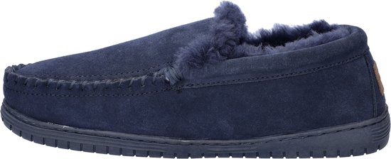 Donkerblauwe suède pantoffel met lamsvel voering en stiksels op de neus.