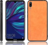 Voor Huawei Enjoy 9 / Y7 Pro 2019 Schokbestendig Naaien Koe Patroon Skin PC + PU + TPU Case (Oranje)
