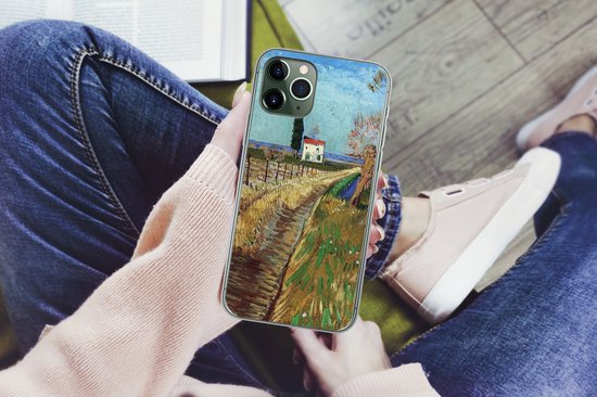 Telefoonhoesje Geschikt voor iPhone 11 Pro hoesje - Pad door een veld met wilgen - Vincent van Gogh - Siliconen Telefoonhoesje Telefoonhoesje