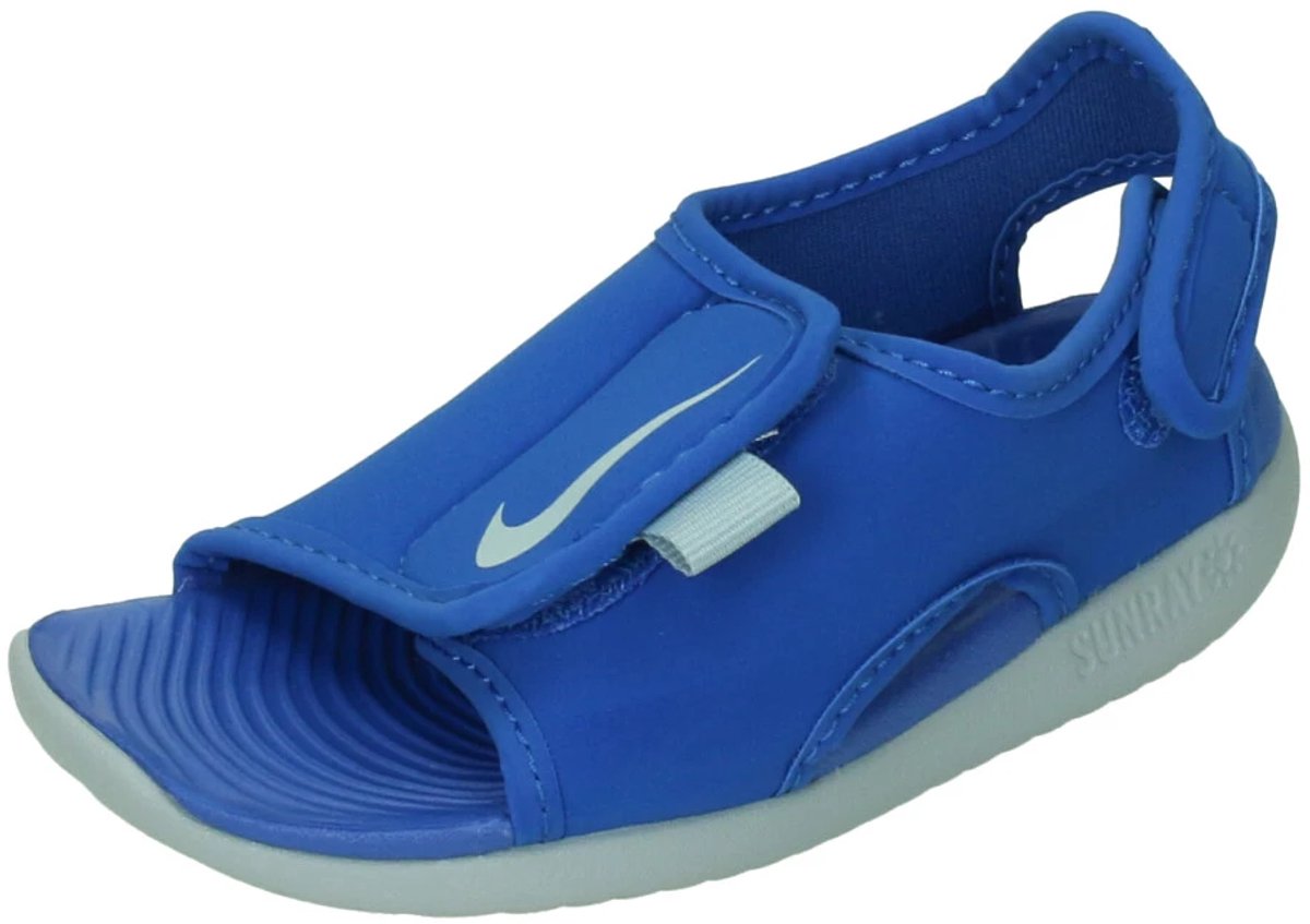 Nike sunray adjust 5 v2 in de kleur marine. Blauw