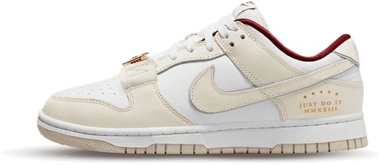 Nike Dunk Low SE Just Do It White Phantom (Women's) maat bol