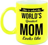 Worlds Greatest Mom cadeau koffiemok / theebeker neon geel 330 ml