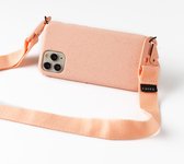 Duurzaam hoesje zwart iPhone 12 Pro Max met brede horizontale band roze