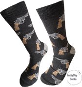 Verjaardag cadeautje voor hem  - hondje sokken - dieren sokken - Leuke sokken - Vrolijke sokken - Luckyday Socks - Sokken met tekst - Aparte Sokken - Socks waar je Happy van wordt