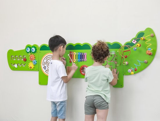 Foto: Viga toys houten wandspeelbord krokodil lengte 187cm