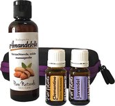 Case Baby Massage olie - 4 delige cadeau set - Amandel olie, Lavendel en Mandarijn olie + GRATIS HANDDOEKJE