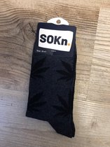 SOKn. Trendy sokken "Cannabis" blauw/zwart maat 35-41  (Ook leuk om kado te geven !)