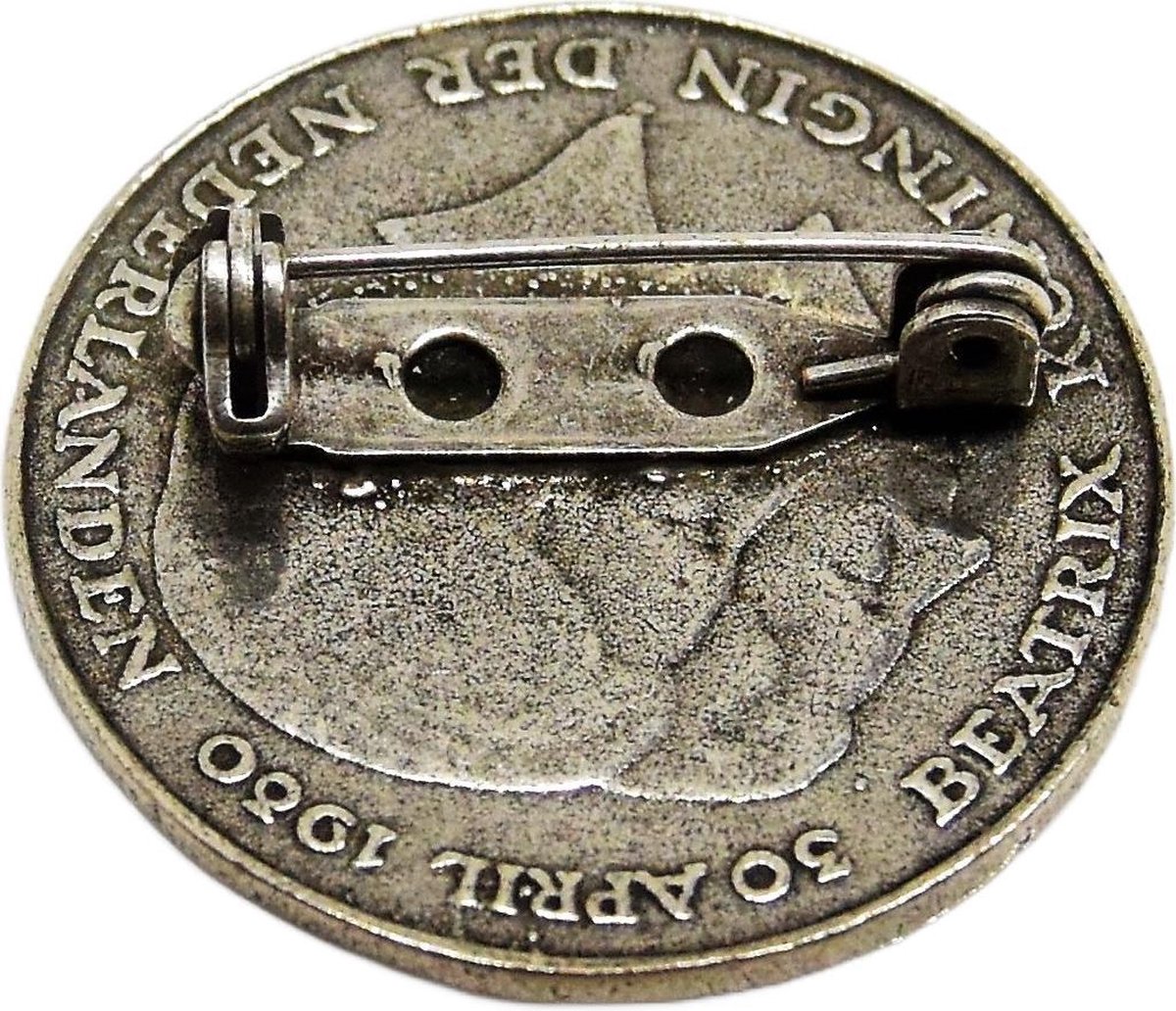 Katta dumbali etuk latinalarning porno suratlari Silikon eshak porno kompilyatsiya