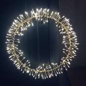 Zilverkleurige Lichtkrans 38cm met 280 witte LED lampjes, voor binnen en buiten.