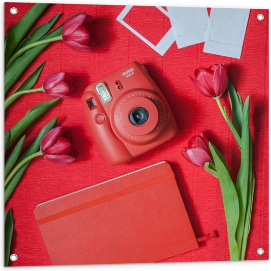 Tuinposter – Rood Notitieboek + Polaroid + Bloemen - 80x80cm Foto op Tuinposter  (wanddecoratie voor buiten en binnen)