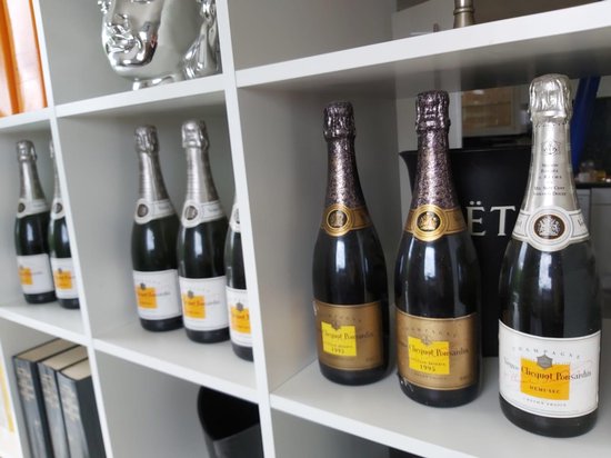 Display presentatie fles Veuve Clicquot decoratie dummy fles Champagne 2009 - Veuve Clicquot