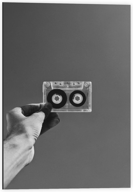 Dibond - Doorzichtig Cassettebandje (zwart/wit) - 40x60cm Foto op Aluminium (Met Ophangsysteem)