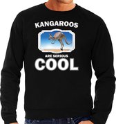 Dieren kangoeroes sweater zwart heren - kangaroos are serious cool trui - cadeau sweater kangoeroe/ kangoeroes liefhebber S