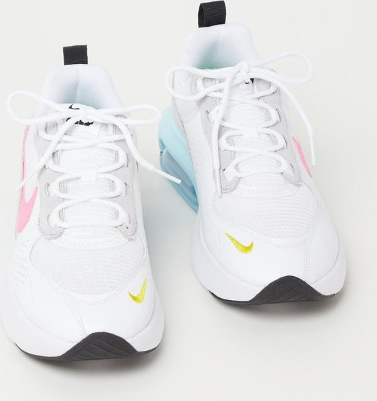 Nike Air Max Verona sneaker met leren details - Vallen Klein -> 1 maat  groter... | bol.com