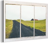 Wanddecoratie Metaal - Aluminium Schilderij Industrieel - Doorkijk - Weg - Gras - 30x20 cm - Dibond - Foto op aluminium - Industriële muurdecoratie - Voor de woonkamer/slaapkamer