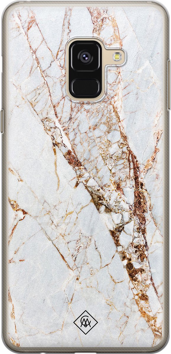 Casimoda® hoesje - Geschikt voor Samsung A8 (2018) - Marmer Goud - Backcover - Siliconen/TPU - Goudkleurig