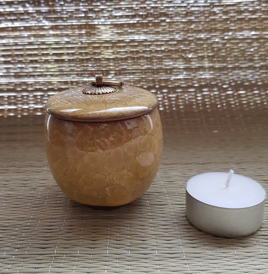 Mini urn met kleine hartjes - Uitvaartwinkel Deventer