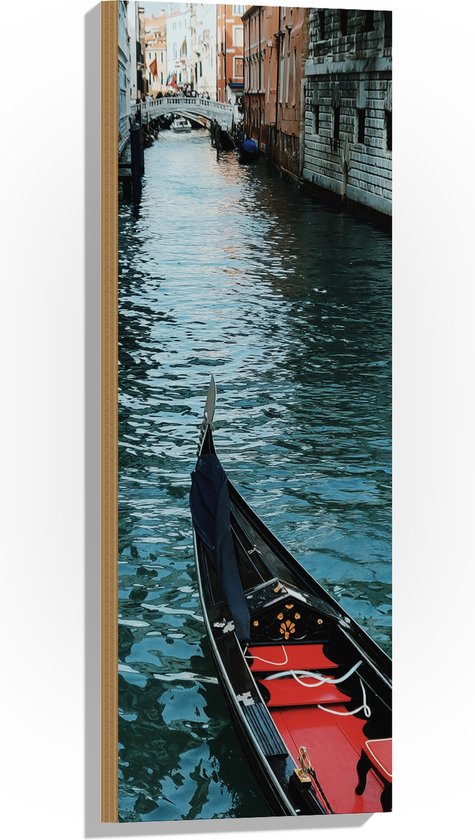 WallClassics - Hout - Gondel in Smalle Rivier in Venetie - 30x90 cm - 12 mm dik - Foto op Hout (Met Ophangsysteem)