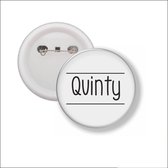 Button Met Speld 58 MM - Quinty