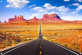 Tuinposter - De iconische weg naar Monument Valley Arizona - omgezoomde rand - 120x80cm