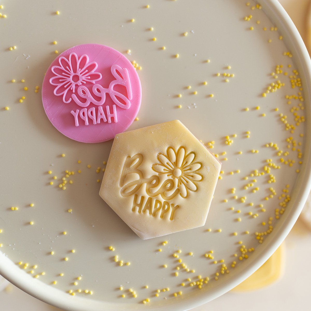 Bee happy - stamp | Bee collectie