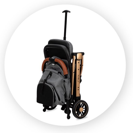 MoMi Estelle Kinderwagen - Lichtgewicht Buggy - Compact Opvouwbaar - Met Verstelbare Rugleuning - Reisbuggy 6+ Maanden - Grijs/Goud van MoMi — afbeelding 5