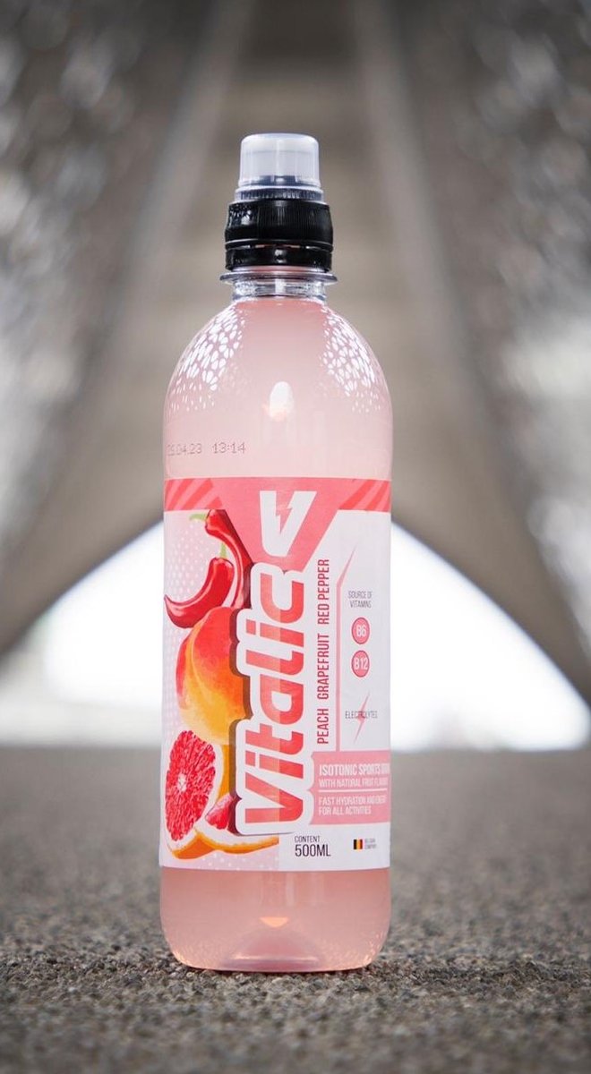 Goedkoopste VITALIC isotone sportdrank peach-grapefruit-red pepper voordeelpack 12x500ml