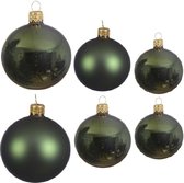 Compleet glazen kerstballen pakket donkergroen glans/mat 16x stuks - 6x 6 cm - 6x 8 cm - 4x 10 cm