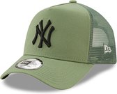 New Era New York Yankees MLB 9FORTY League Essential Baseball Trucker Cap Green