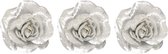 3x Zilveren roos kerstversiering clip decoratie 12 cm - Kerstboom rozen zilver op clip 3 stuks