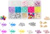 foto van Joya Creative 1500+ Assortiment Armbandjes Maken | Sieraden maken voor meisjes | Katsuki - Parels - Smileys - Letters - Bedels - Schelpjes | Geordend in handige opbergbox