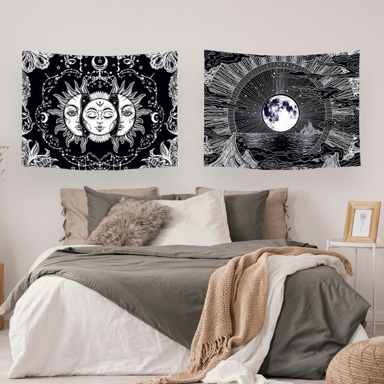Decoratie Versiering - Ulticool Wandkleed Set van 2 – Maan Sterrenhemel Natuur Bohemian – Met Bevestigingspinnen - voor Binnen - Wandtapijt Posters Wanddoek Tarot Kaarten Heks Boho Zwart Aesthetic Room Decor - Idee Tiener Meisje