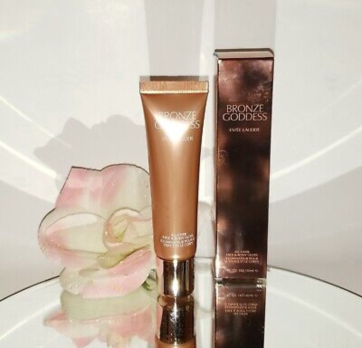 Estée Lauder Bronze Goddess All-Over Face & Body Gloss Zelfbruiner 30 ml