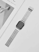 Innerlight® Effen Schakels Metalen bandje geschikt voor Apple Watch - Zilver - 38/40/41 mm - Schakel Armband RVS - Stainless Steel Watch Band - Roestvrijstaal - Horlogeband - Geschikt Voor Apple Watch Series 1/2/3/4/5/6/SE/7/8/9