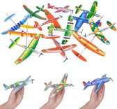 10x Vliegtuig foam 17cm assortie - vliegtuig kado oorlog vliegtuigen sinterklaas thema feest vejaardag