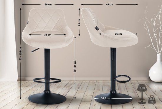 Afmetingen van de crèmekleurige fluwelen barkruk: breedte 46 cm, diepte 49 cm, zithoogte 60-81 cm, totale hoogte 83-104 cm.