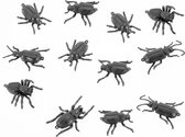 Chaks nep kever/insecten mix ophangbaar - 6 cm - zwart - 24x - decoratieve griezel beestjes