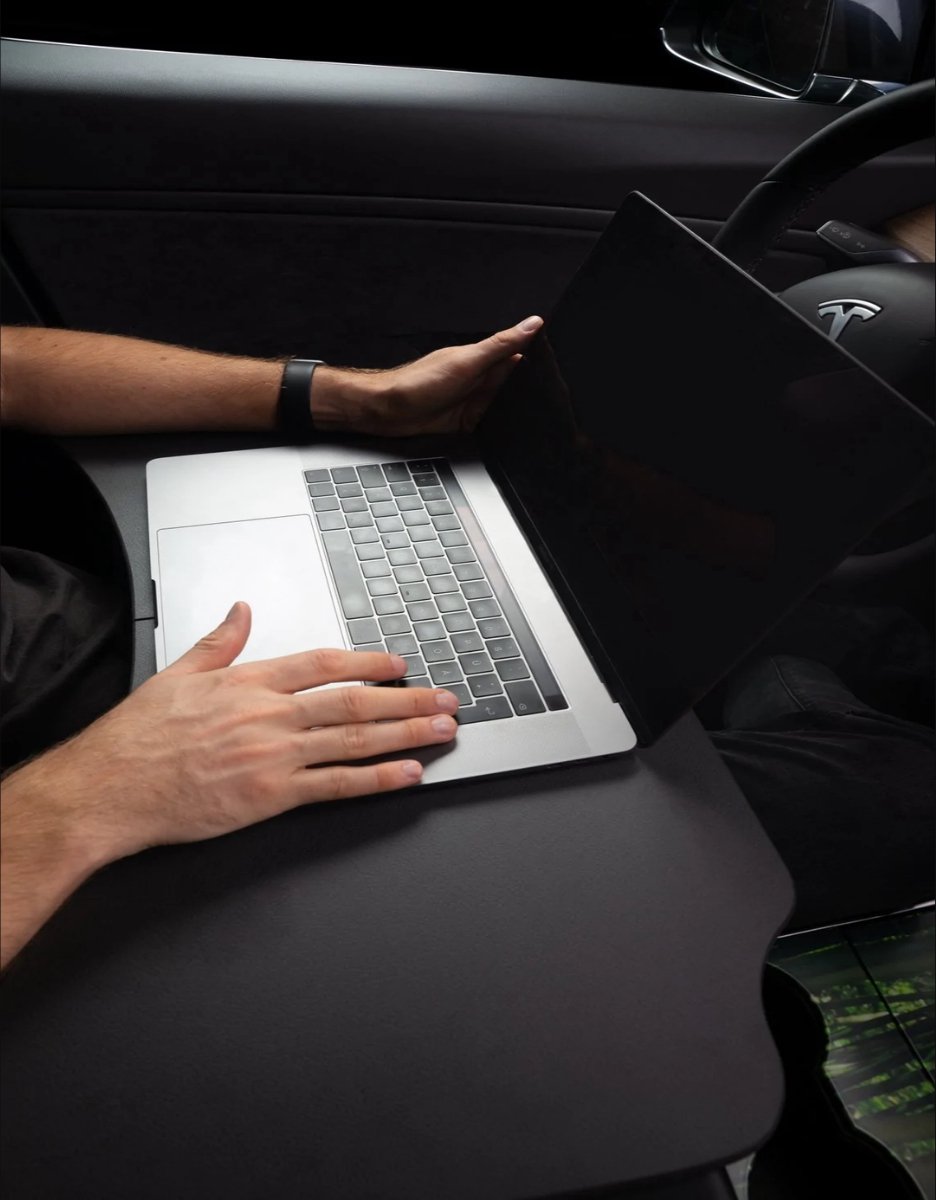Laptoptafel Tesla Model Y - Stuurtafel voor Nederland België Inclusief Op Maat Gemaakte Tas