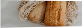 PVC Schuimplaat - Verse Broodjes in Gehaakt Tasje - 150x50 cm Foto op PVC Schuimplaat (Met Ophangsysteem)
