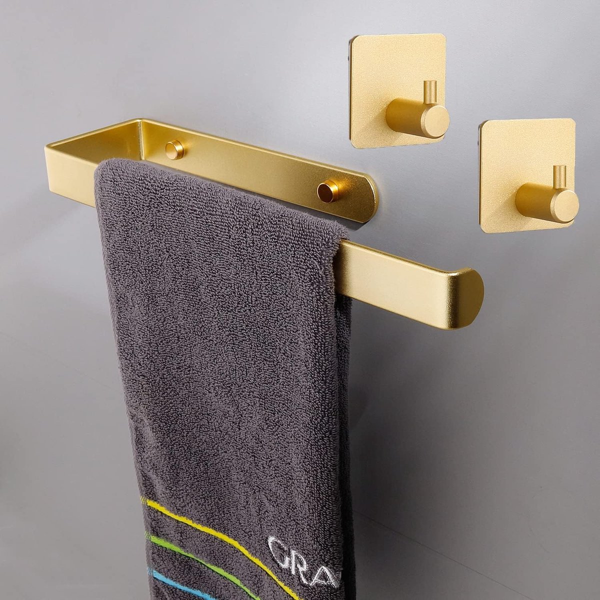 Handdoekenrek + handdoekhouders - Voor handdoeken of keukenrollen - Goudkleurig - Badkameraccessoire - Zelfklevende wandhouder set - Roestvrij
