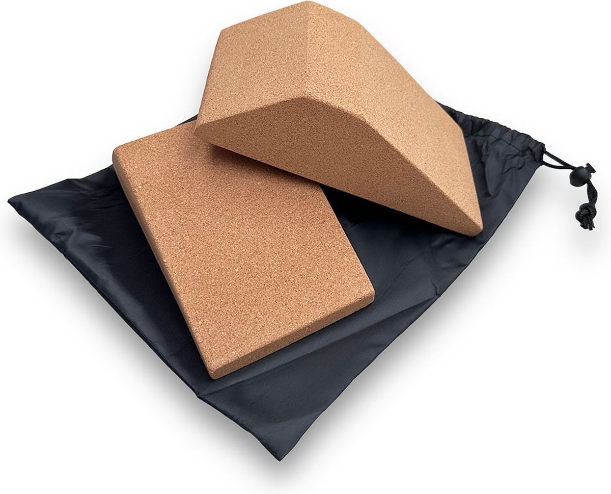KRAKEN Kurken Squat Wiggen - Set van 2 - Twee Kanten Bruikbaar - Knees Over Toes, Diepe Squats en Lunges - Deadlift Wedge en Kuitspierstretcher - Knieversterking en Revalidatie - Non-Slip Oppervlak - 23 x 13 x 7 cm - Inclusief Draagtas - Bruin