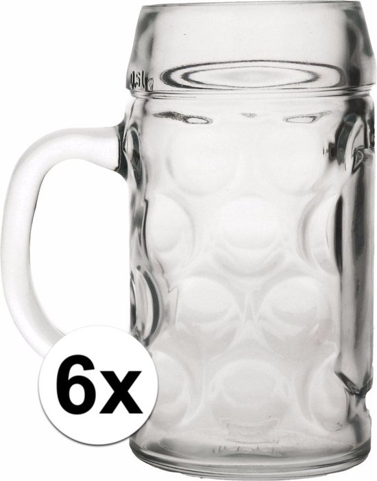 Bij ons krijgt elke nieuwe collega een eigen bierpul met zijn of haar naam, en vanavond worden Bij ons krijgt elke nieuwe collega een eigen bierpul met zijn of haar naam, en vanavond worden