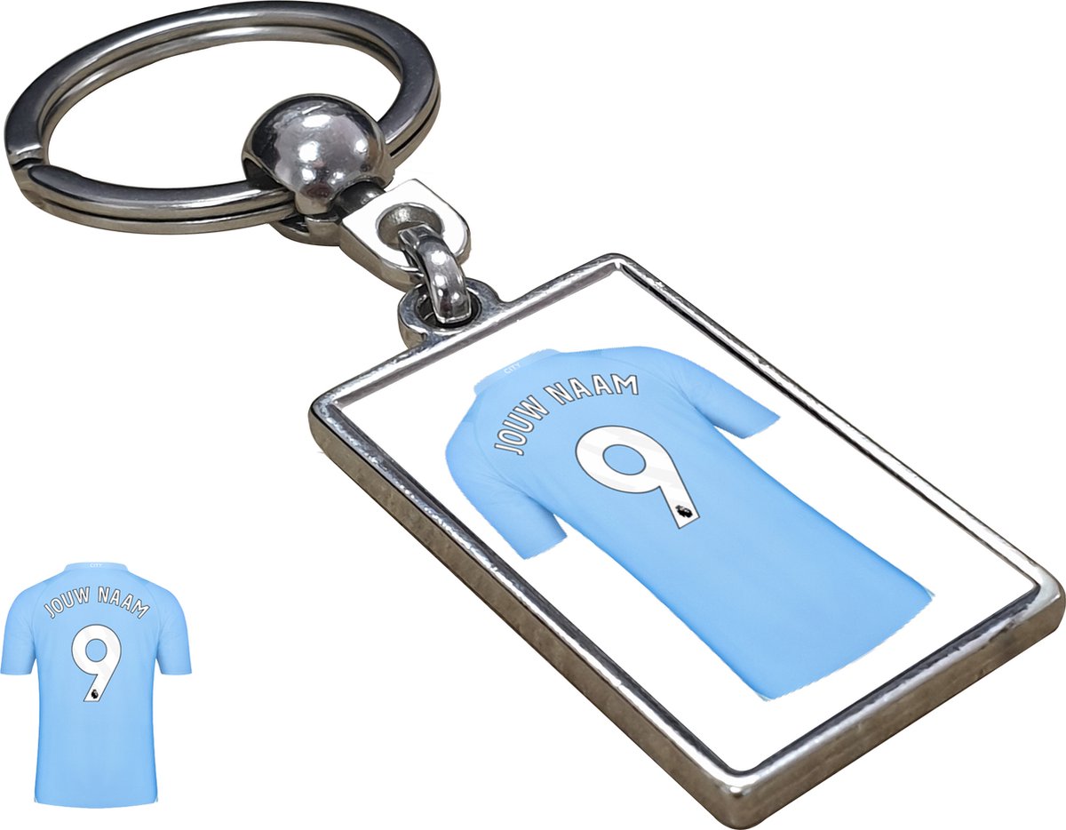 MCI Shirt met Jouw Naam - Seizoen 23/24 - Gepersonaliseerde Sleutelhanger met Jouw Naam en Nummer - Cadeau - Verjaardag - Kerst - Kado - Valentijn - Gepersonaliseerd Cadeau - Voetbal