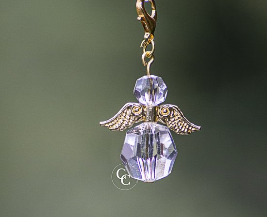 Raamhanger Beschermengel , hand vervaardigd uit Swarovski kristallen . ( bescherm engel , kettinghanger , sleutelhanger ) , Goudkleurig.