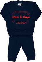 La Petite Couronne Pyjama 2-Delig "Ik ga lekker bij opa & oma logeren" Unisex Katoen Zwart/rood Maat 104/110