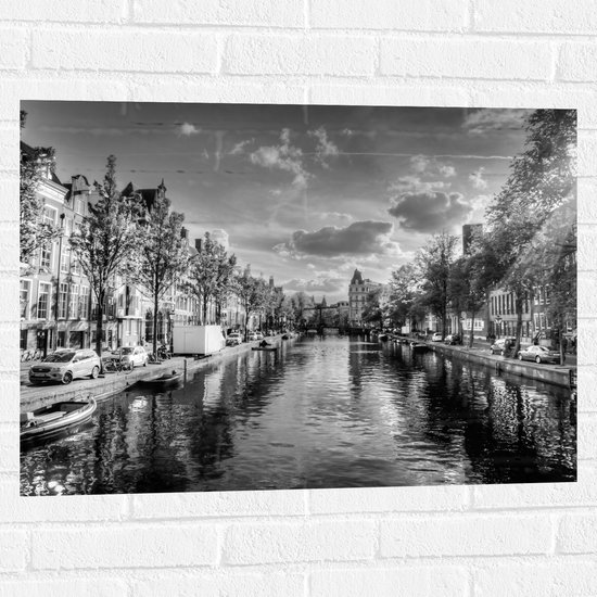 Muursticker - Uitzicht over de Grachten van Amsterdam (Zwart-wit) - 80x60 cm Foto op Muursticker