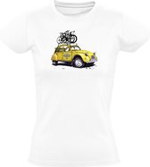 Voiture jaune avec des vélos sur le toit T-shirt femme - vélo - tour de france