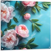 Tuinposter – Chinese Pioen Bloemen op Blauwe Achtergrond - 100x100 cm Foto op Tuinposter (wanddecoratie voor buiten en binnen)